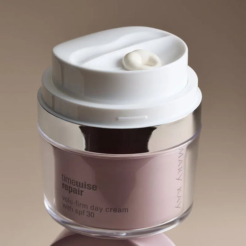 TimeWise Repair® Volu-Firm® Day Cream Sunscreen Broad Spectrum SPF 30*